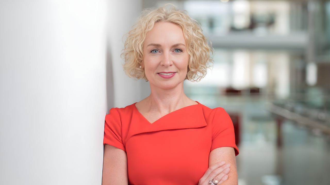 Anne O’Leary - Inspiring Leader Transforming Tech – Biography Points
