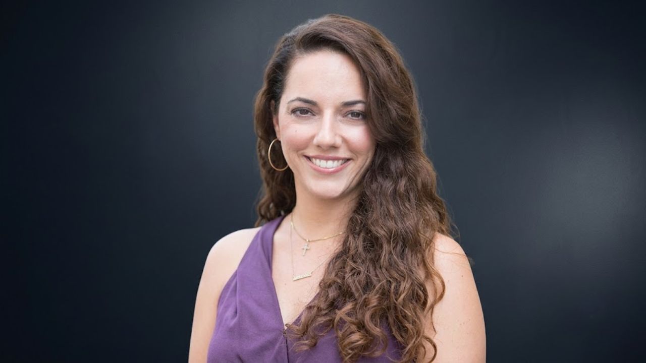 Sona Movsesian net worth profile photo – podcast co-host and author