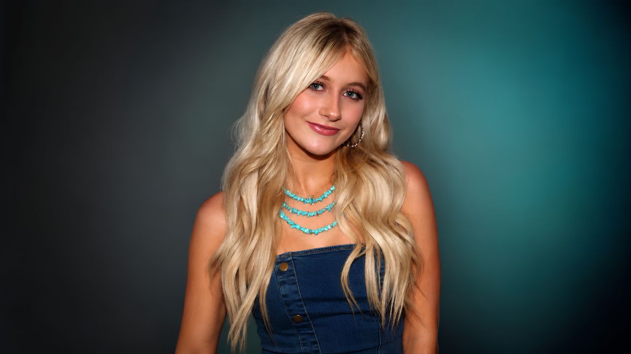 Elliana Walmsley age and biography — American dancer and actress