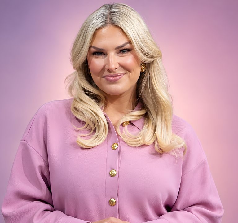 Biography Points – Famous People Biographies & History 20 Shae Cornette height and profile photo as ESPN First Take host